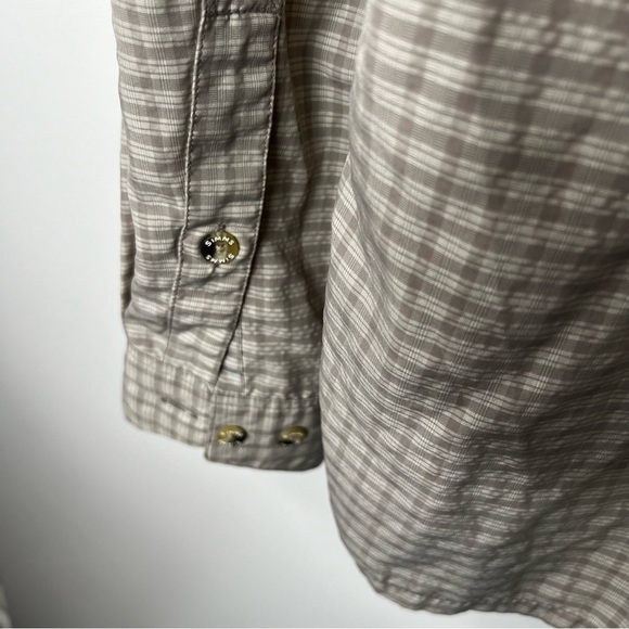 Simms Shirt Tan Plaid Checkered Button Down Fishing Outdoors Plaid Hiking Small - Picture 10 of 10